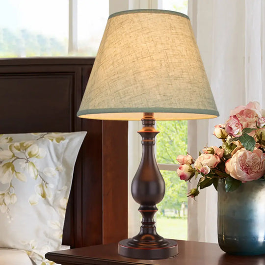 Alsciaukat - Farmhouse Table Lamp Brown