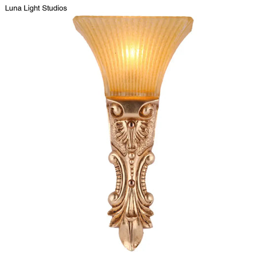 Amber Ribbed Glass Wall Sconce Single Head Antiqued Trapezoid Design In Gold