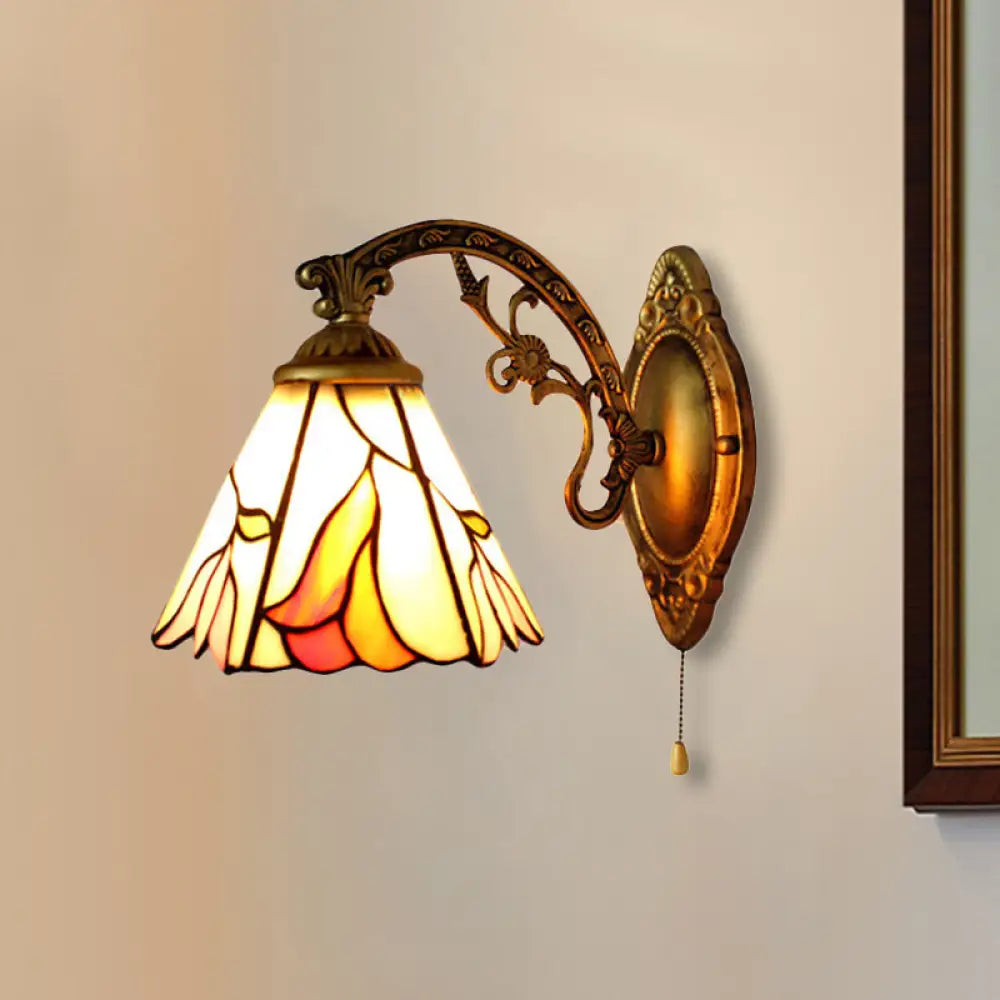 Antique Brass Floral Wall Light For Bedroom - Lodge Tiffany 1-Light Mount Beige / With Switch