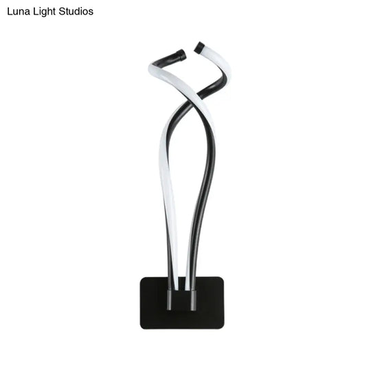 Art Deco Twisting Led Wall Sconce: Metal Edition For Bedroom Lighting