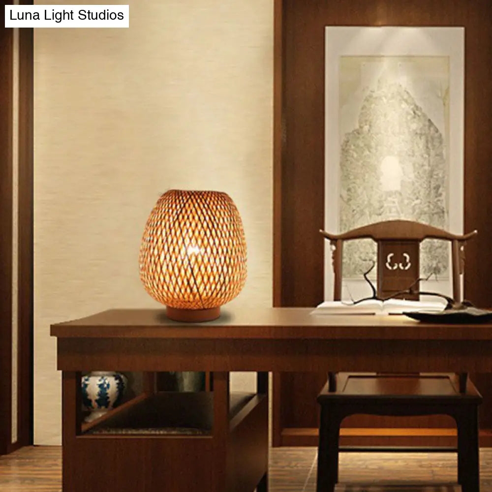 Bamboo Handwoven Lantern Nightstand Lamp - Contemporary Single-Bulb Table Light