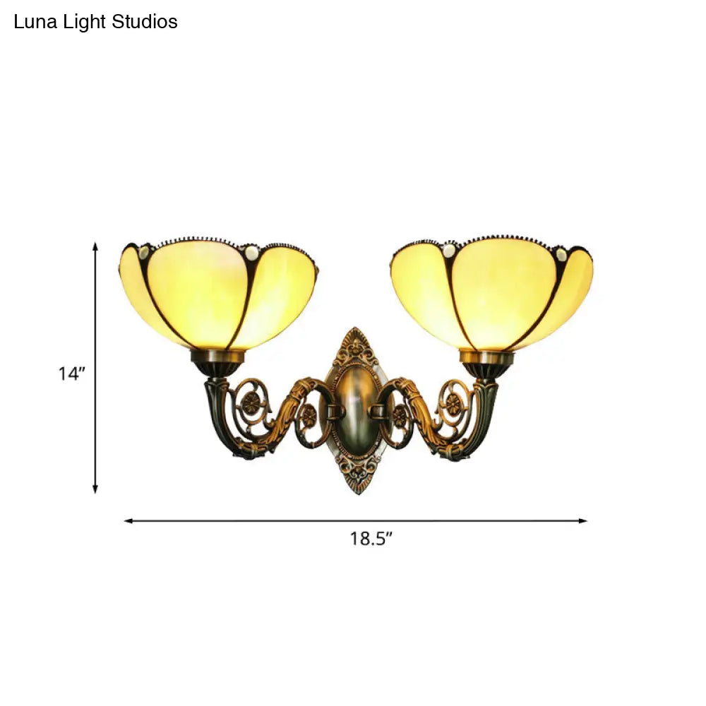 Baroque Bronze Wall Sconce With Scalloped Glass Shade For Bedside Lighting