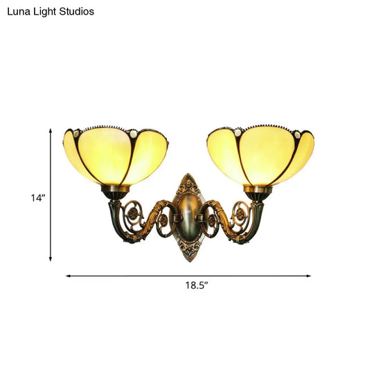 Baroque Bronze Wall Sconce With Scalloped Glass Shade For Bedside Lighting