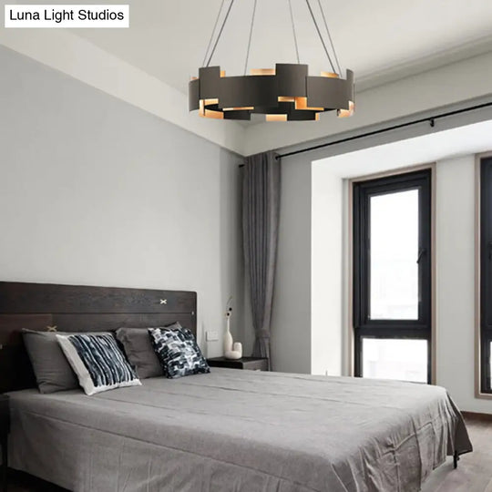 Postmodern Black And Gold Metal Pendant Chandelier Spliced Inner Suspension Light