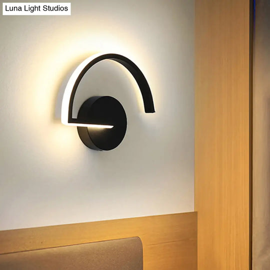 Black Metal Led Wall Sconce With Minimalist Half-Circle Design - Warm/White Light Open Concept