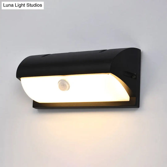 Black Modern Outdoor Led Wall Lamp With Rectangular Acrylic Shade