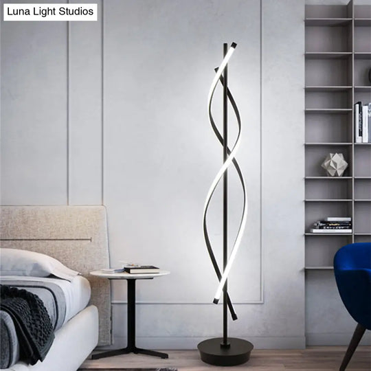 Black Twist Floor Lamp With Led Light In Warm/White - Stylish Reading Lighting