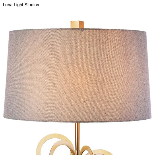 Brass Study Lamp With Round Tradition Metal Base White Fabric Shade - 1 Bulb Task Lighting