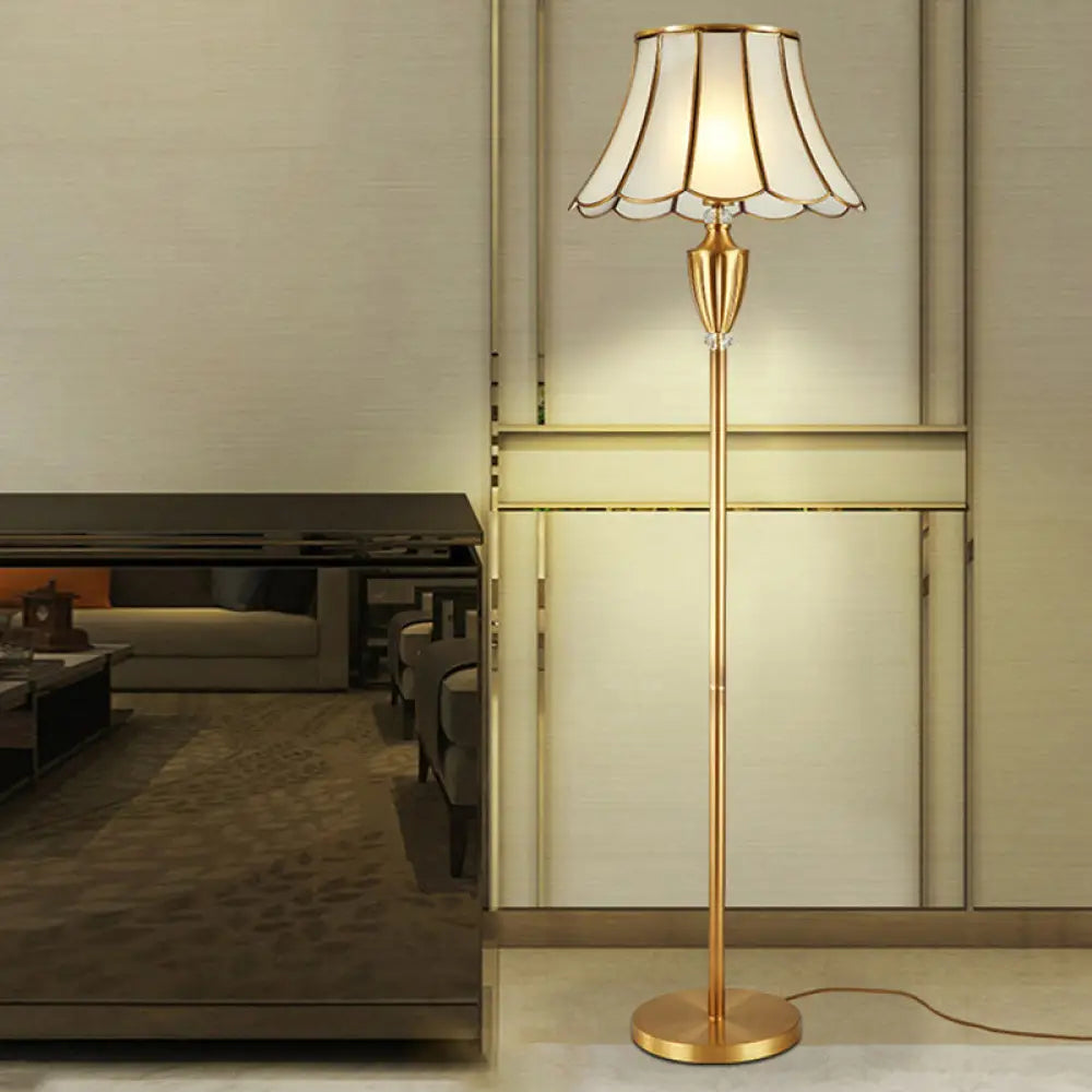 Brass Traditional Stand Up Lamp With Scalloped Glass Shade And Single Bulb Floor Lighting