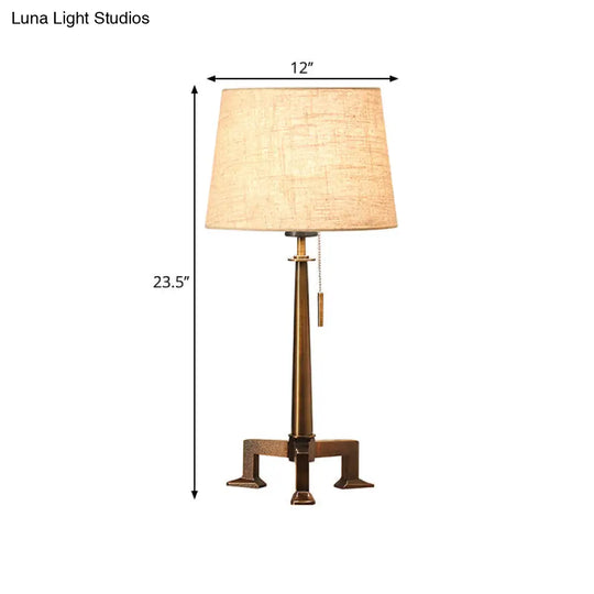 Bronze Countryside Style Table Lamp With Pull Chain And Tapered Shade