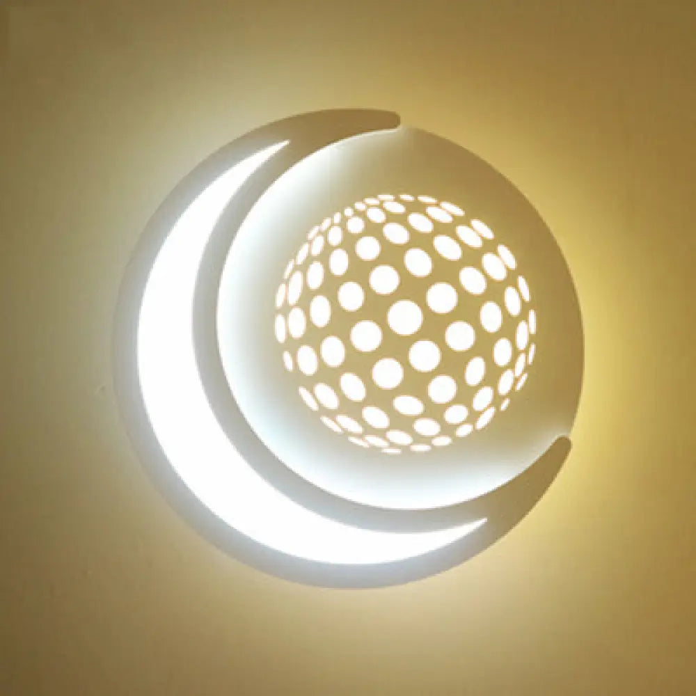 Cartoon Moon Led Wall Light For Kids Bedroom - White Acrylic Sconce With Contemporary Design / D