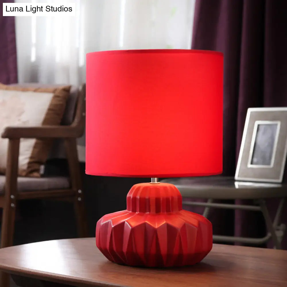 Ceramic Jar Base Retro Nightstand Lamp - Cylinder Fabric Table Light With 1 Bulb For Living Room Red