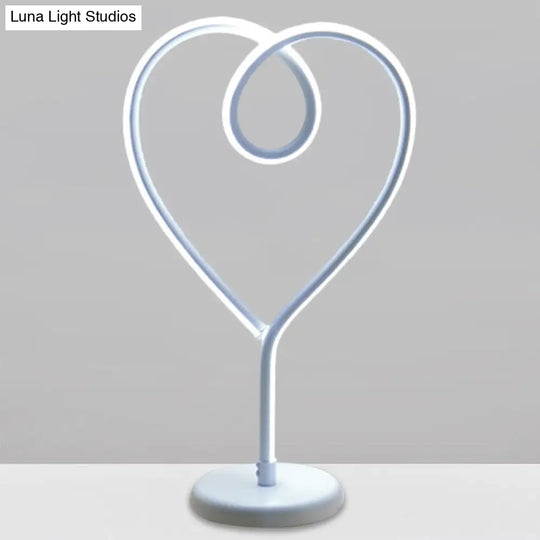 Charming Heart Nightlight Led Desk Lamp With Metal Pedestal For Bedroom