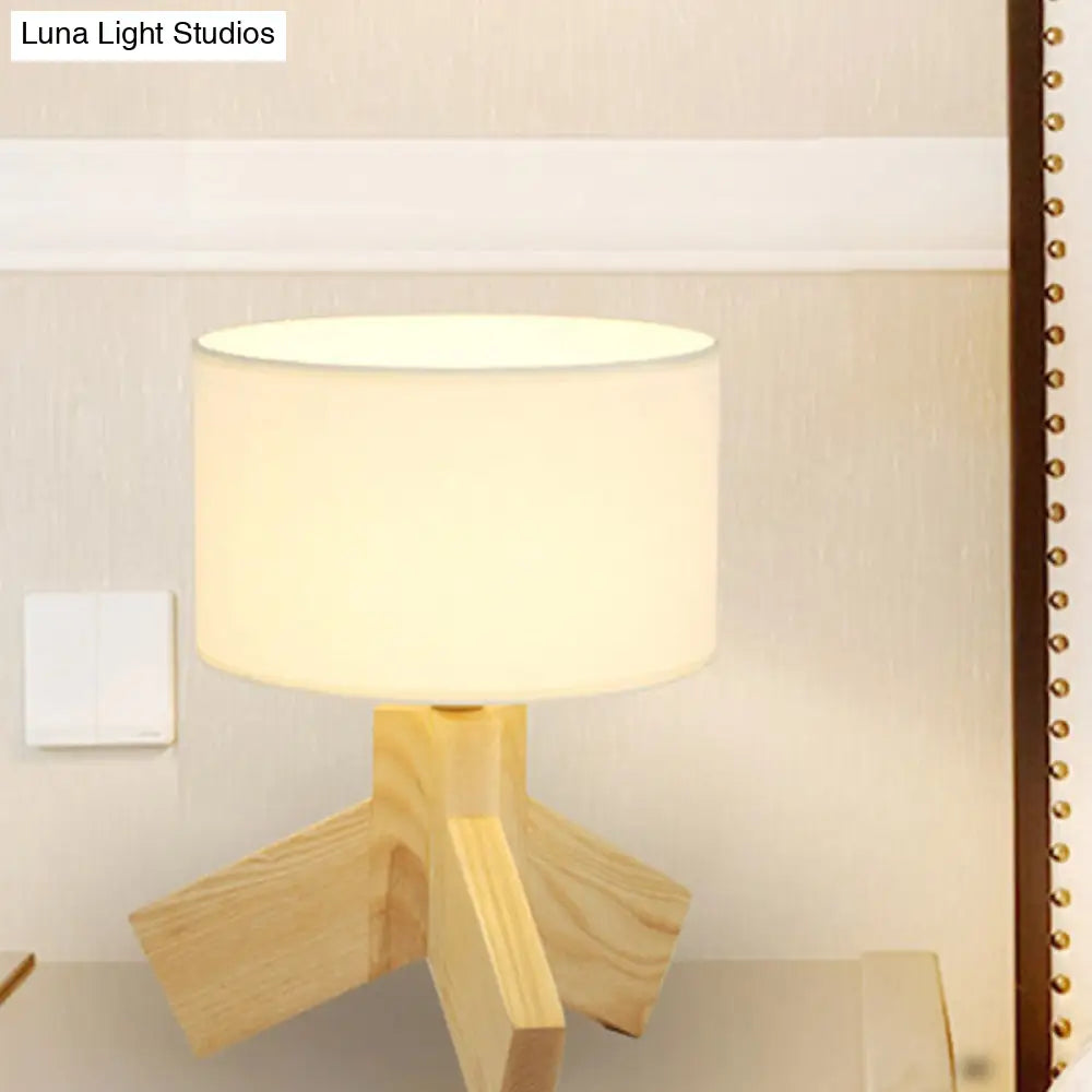 Chloe - [Nordic Drum Fabric Table Light Nordic Single Bulb Wood 3-Leg Night Stand Lamp For Bedroom