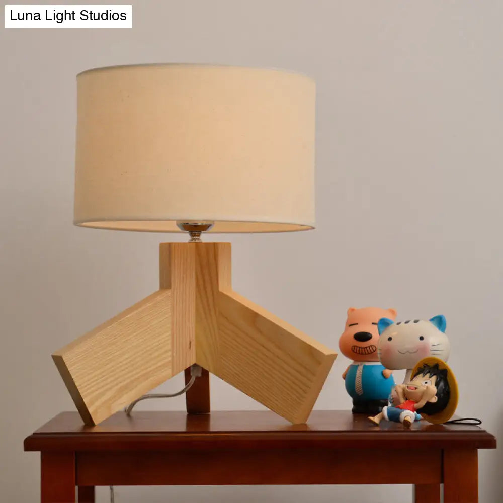 Nordic Wood Drum Table Lamp: Single Bulb 3-Leg Nightstand Light For Bedroom