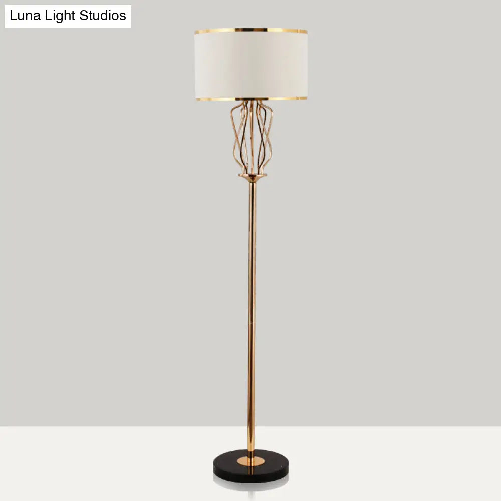 Classic Style Round Fabric Floor Lamp With 1 Head Brass Finish Ideal For Living Room Lighting