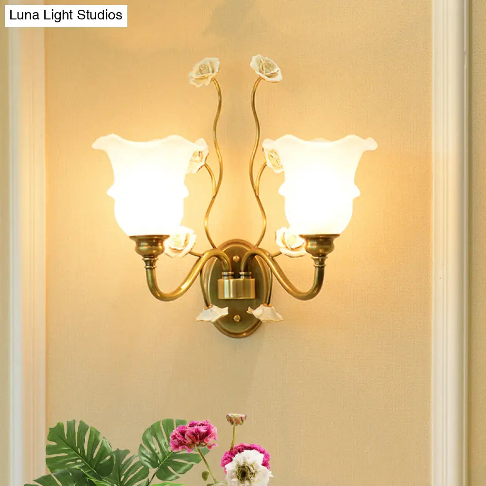 Clear Glass Floral Sconce Retro Style Wall Light With Ruffled Tiers In White