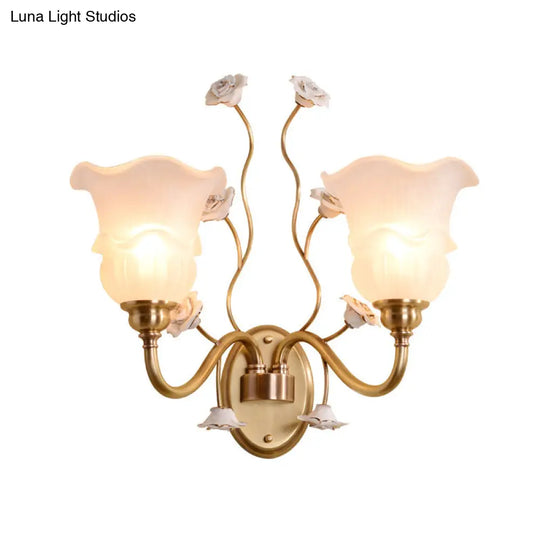 Clear Glass Floral Sconce Retro Style Wall Light With Ruffled Tiers In White