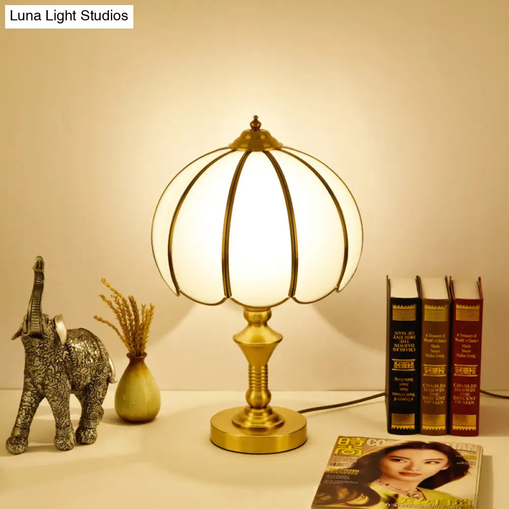 Colonial Gold Table Lamp: Scalloped/Flared Metal Base 1-Light Night Lighting For Bedroom