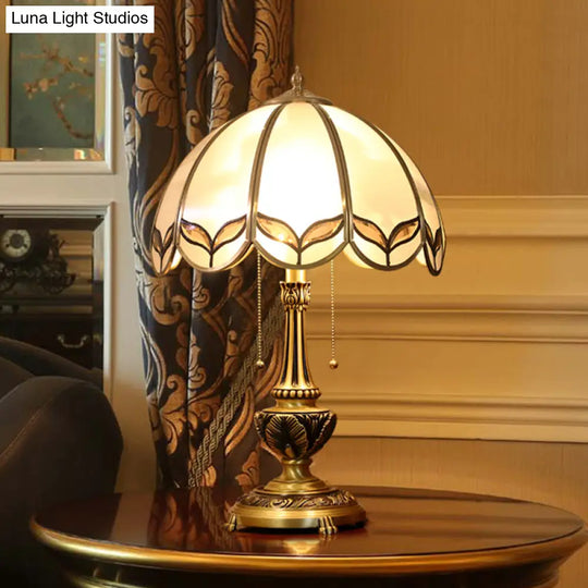 Colonialist Beige Glass 1-Bulb Nightstand Lamp - Gold Scalloped Metal Table Light With Pull Chain