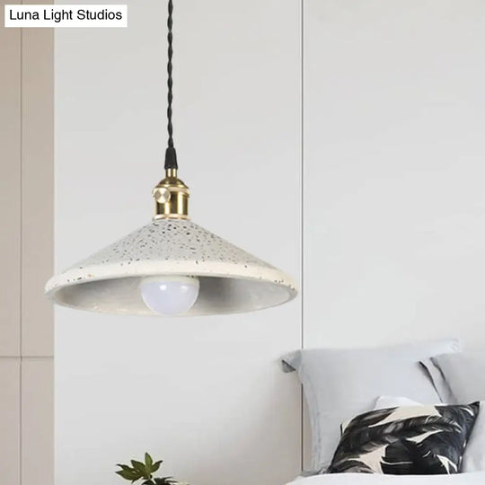 Contemporary Cement Pyramid Suspension Light - Ideal For Workshop And Bar