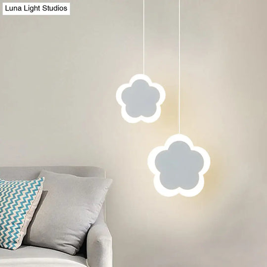 Contemporary White Led Acrylic Pendant Light - Flower Design Ceiling Suspension Lamp In Warm/White /