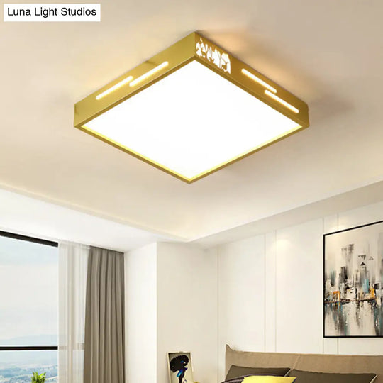 Contemporary Golden Led Ceiling Lamp With Acrylic Diffuser In White/Warm Light - Flush Mount Metal