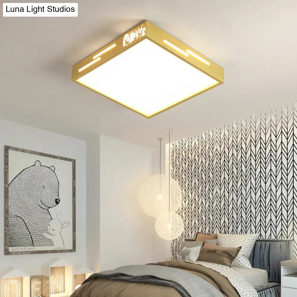 Contemporary Golden Led Ceiling Lamp With Acrylic Diffuser In White/Warm Light - Flush Mount Metal