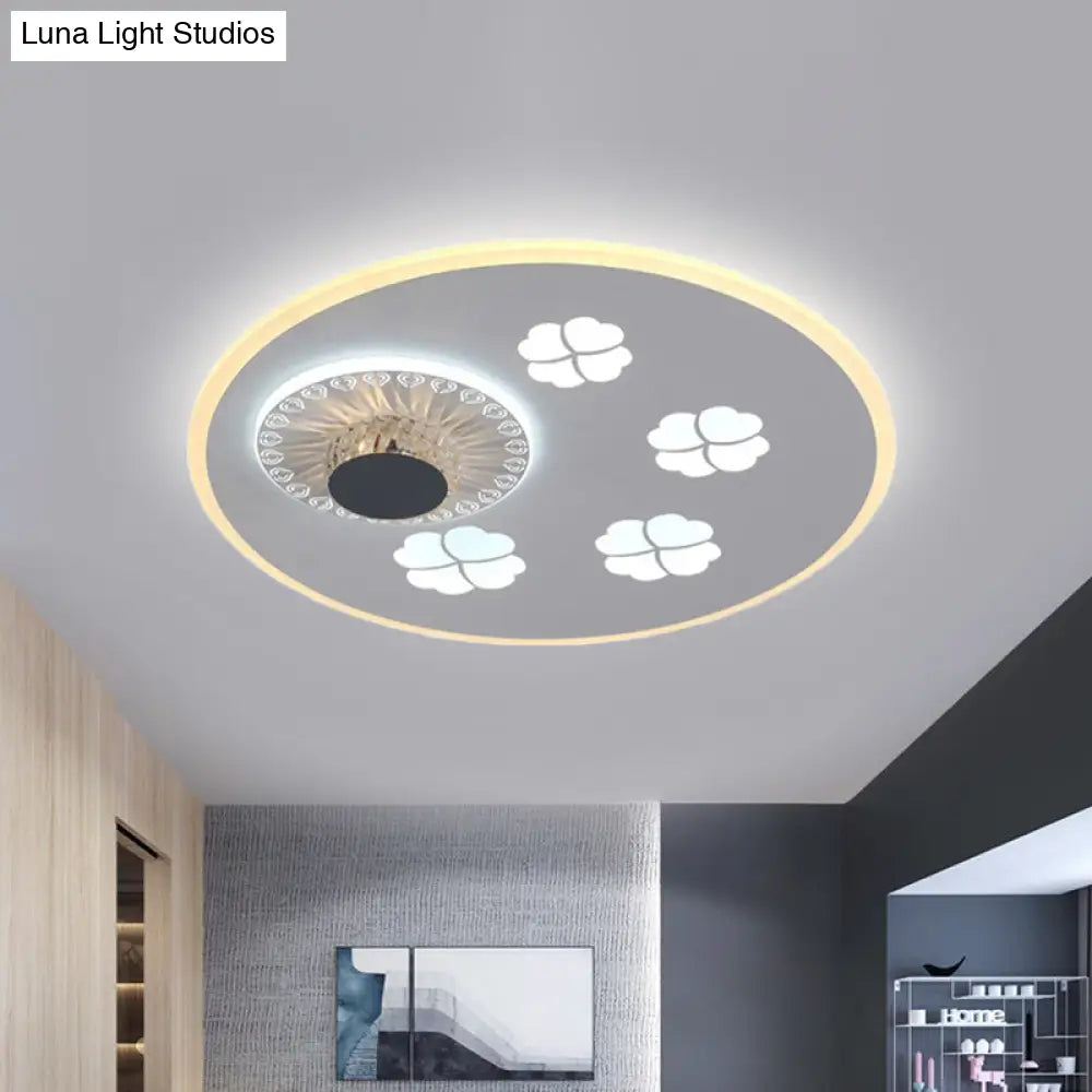 Contemporary Led Flushmount Light With Elegant Clover Pattern In Acrylic Grey And White Featuring