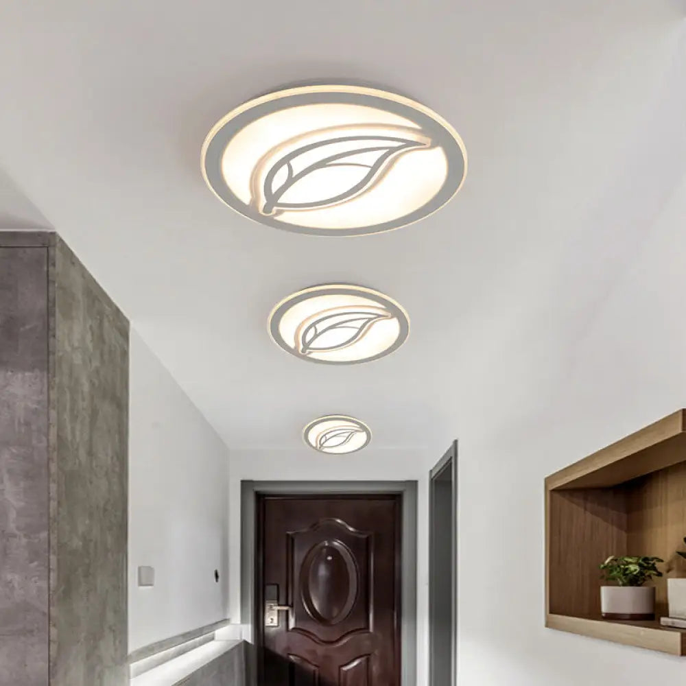 Contemporary Led Hallway Flush Mount Ceiling Light In White With Leaf Pattern - Available 3 Sizes /