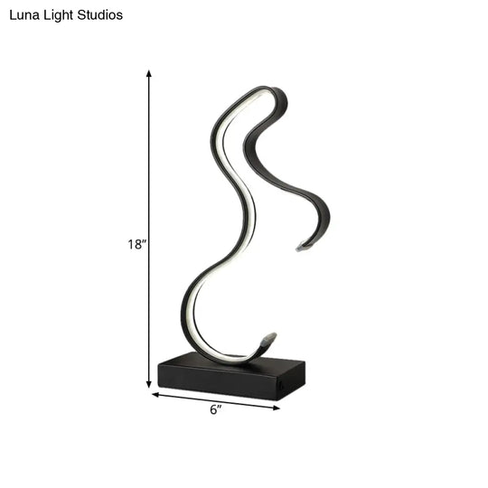 Contemporary Led Horsey Table Lamp In Black/Gold Metal With Stylish Rectangle Pedestal