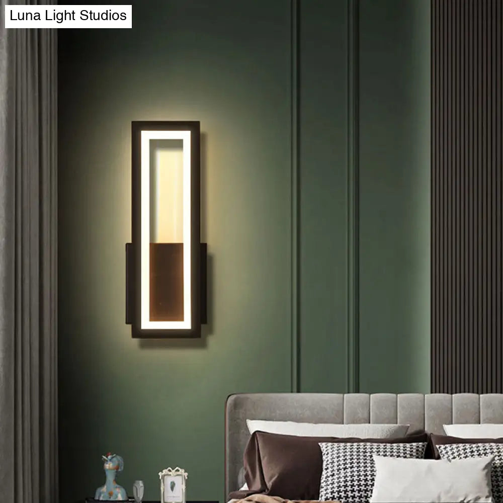 Contemporary Led Wall Sconce With Acrylic Shade For Bedside Lighting