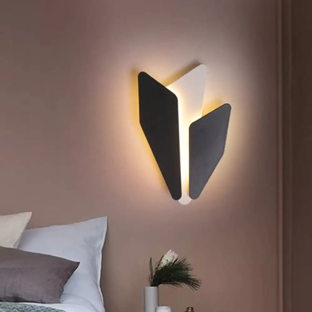 Contemporary Metal Led Wall Sconce In Black- Warm/White Light Black / White