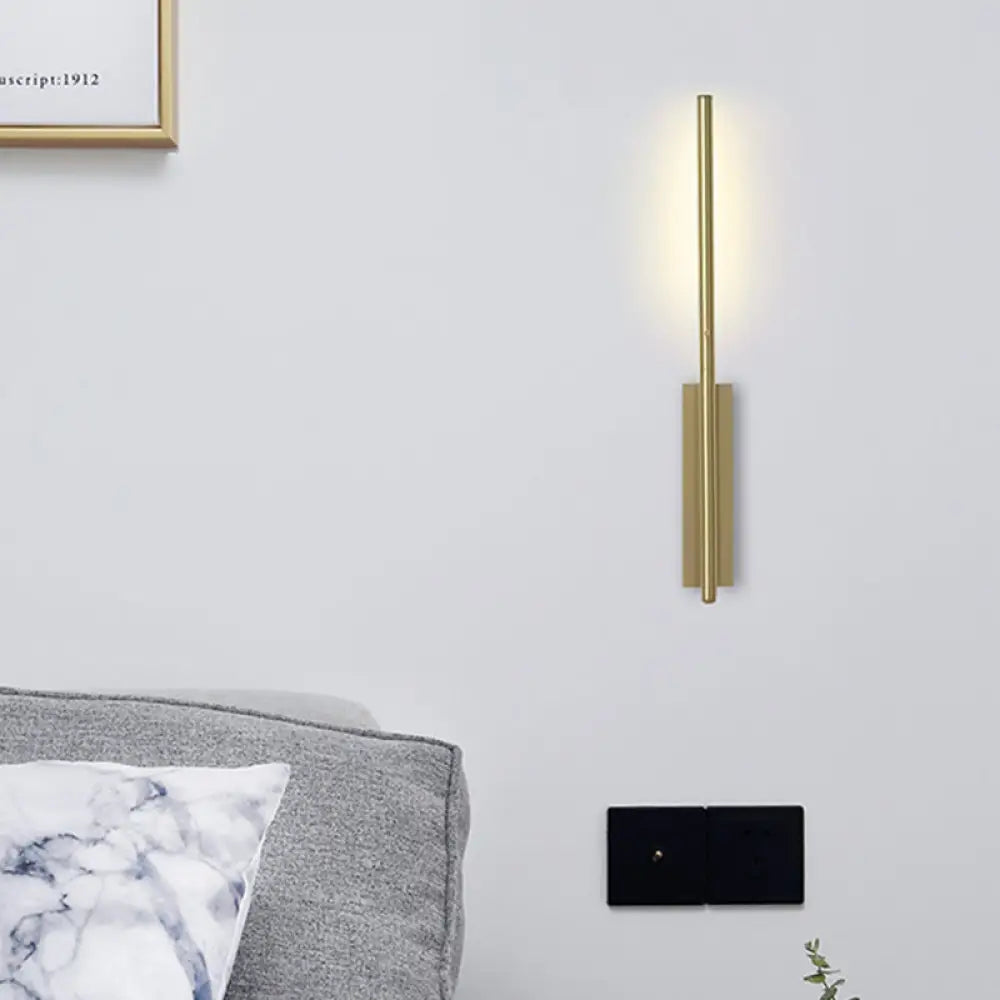 Contemporary Metal Linear Wall Sconce Lighting - Elegant Gold Led Fixture For Bedroom