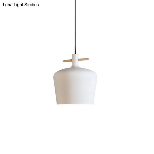 Contemporary Metallic Pendant Lamp With Shade - Black/White