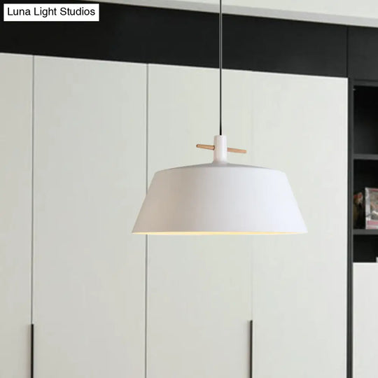 Contemporary Metallic Pendant Lamp With Shade - Black/White