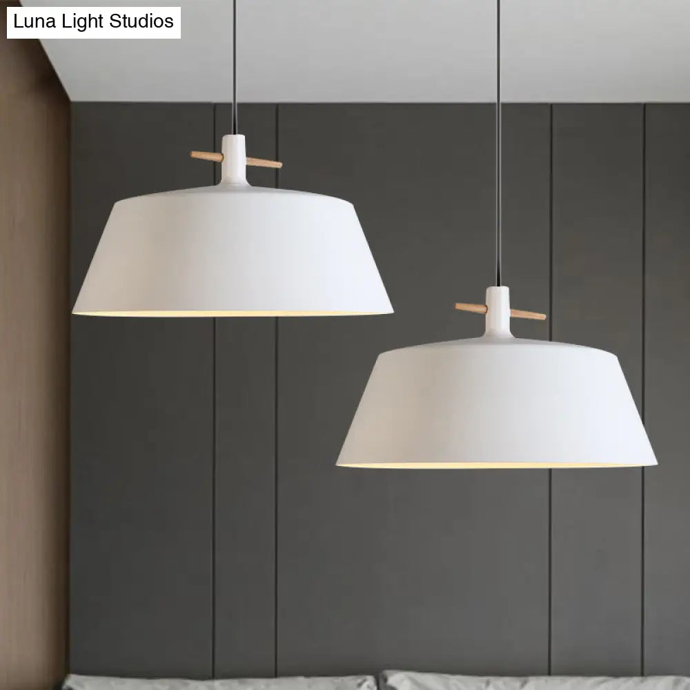 Contemporary Metallic Pendant Lamp With Shade - Black/White