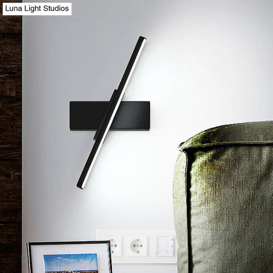 Contemporary Metallic Black/White Led Wall Sconce In Warm/White Light: Linear Vanity Light Fixture