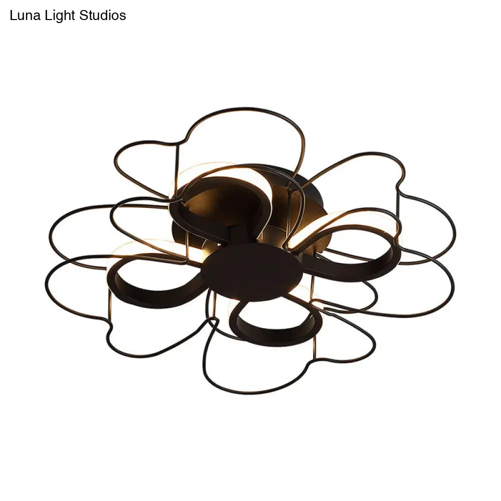 Contemporary Metallic Clover Flush Light - 19’/22.5’ W Black/White Led Warm/White Lighting