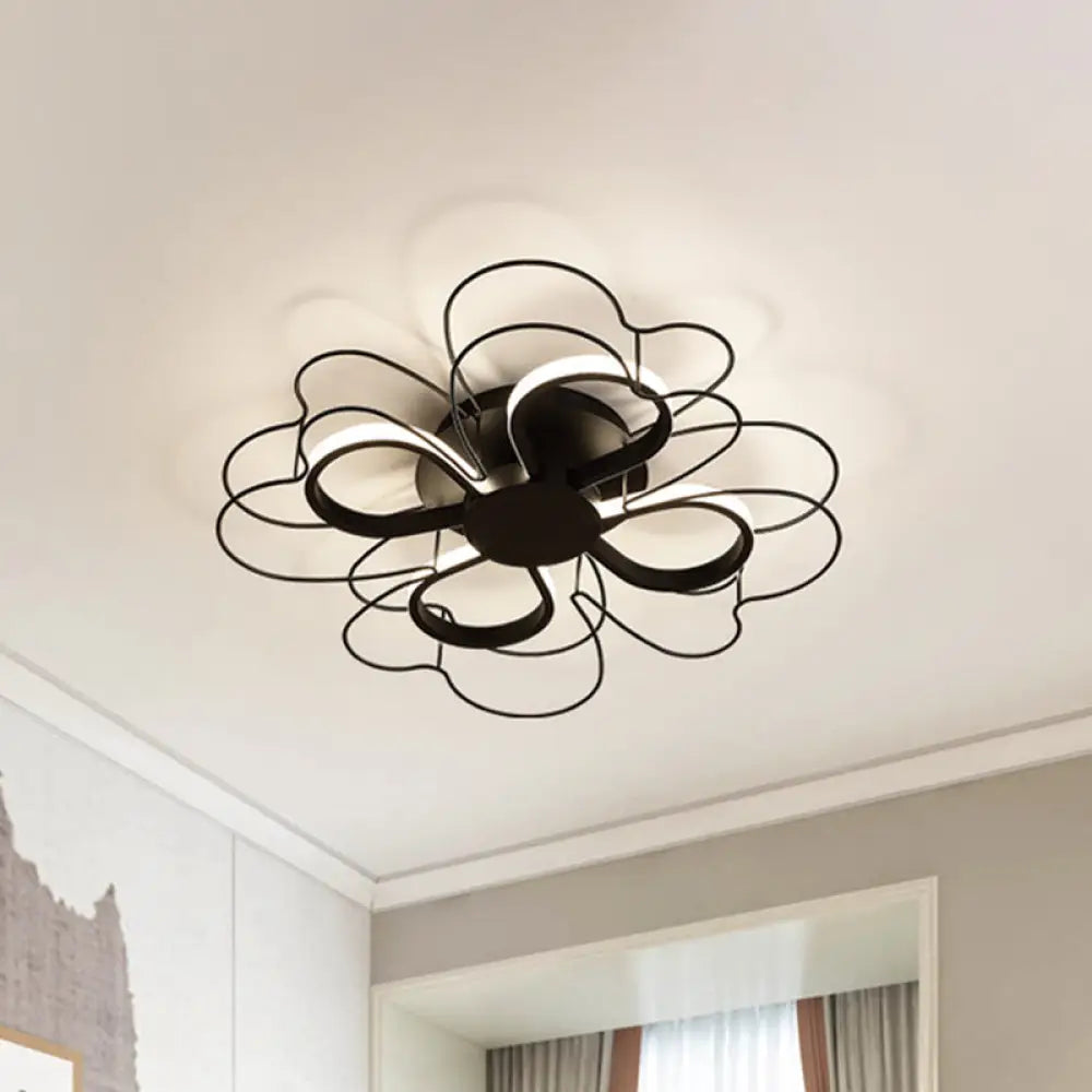 Contemporary Metallic Clover Flush Light - 19’/22.5’ W Black/White Led Warm/White Lighting