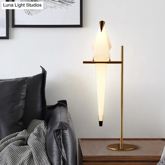 Contemporary Plastic Birdie Table Lamp With Gold Finish - Stylish Lighting For Living Room