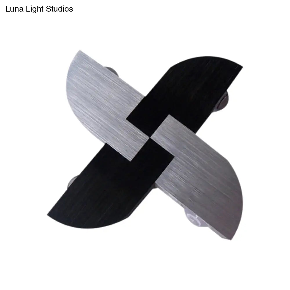 Contemporary Rgb Led Aluminum Wall Sconce Lamp - Windmill Design In Black/Silver