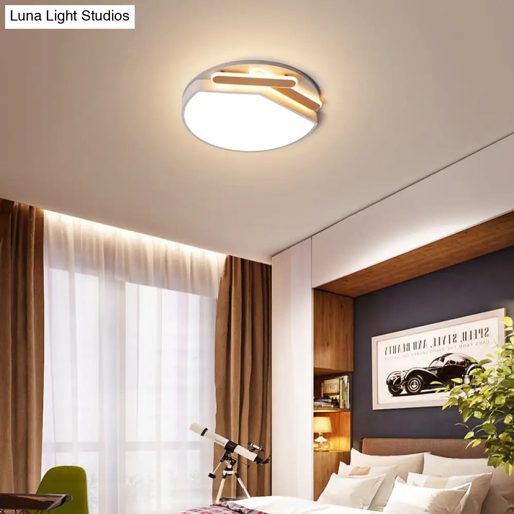 Contemporary Round Metal Ceiling Mounted Fixture: Gold/Black & White Led Light (16.5’/20.5’) -