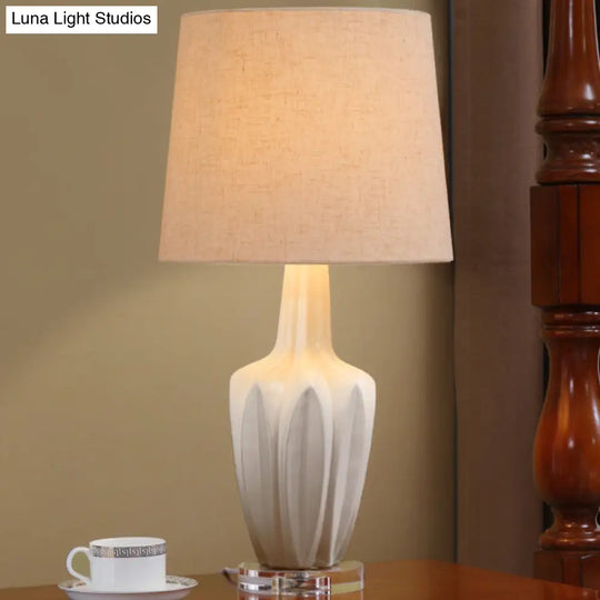 Contemporary Tapered Drum Nightstand Lamp In White - 1 Bulb Book Reading Light