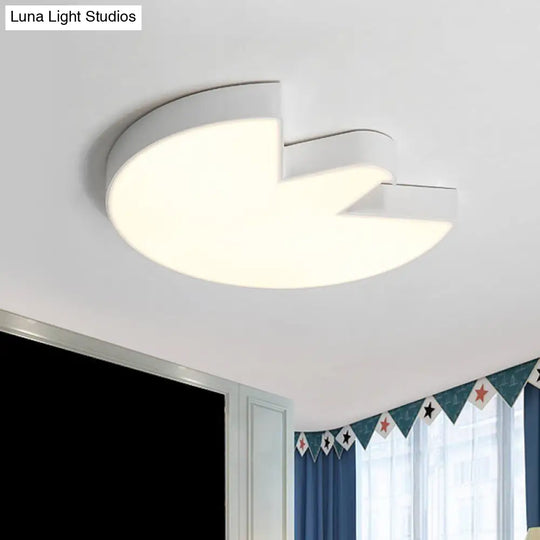 Contemporary White/Black Pigeon Led Flushmount Ceiling Light For Bedroom