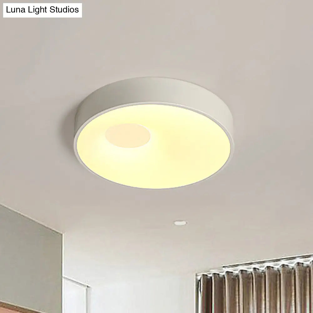 Contemporary White Led Bedroom Flushmount Ceiling Light With Acrylic Diffuser - 18/23.5 Metal