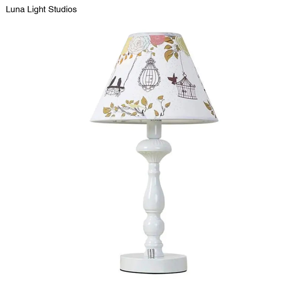 Contemporary White Reading Light With Fabric Shade - Ideal For Living Room And Study Areas