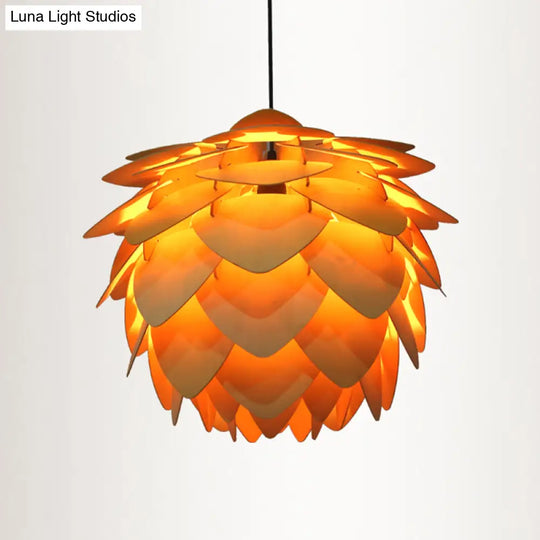 Contemporary Wood Shaded Pendant Light: Elegant Lighting Fixture For Restaurants