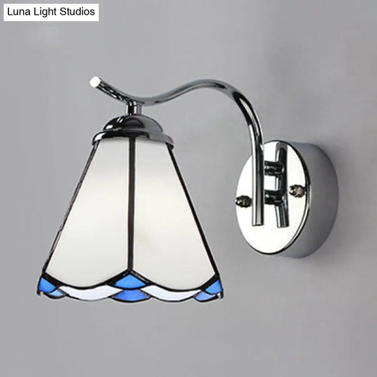 Country Stained Glass Wall Lamp: Scalloped Edged 1 Light White/Beige Bedside Fixture