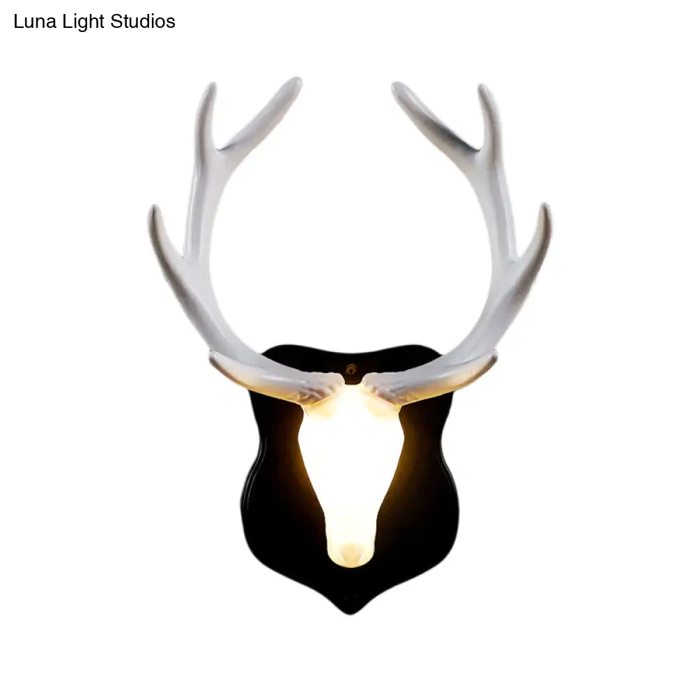 Country White/Blue Led Deer Wall Lamp: Rustic Resin Sconce Light For Living Room With Antler Design